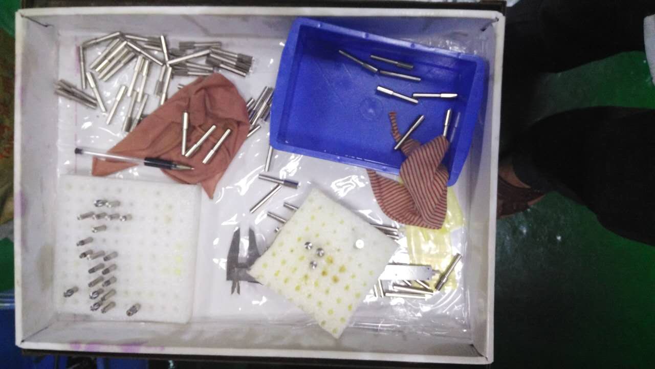  利 凱恩利 25排刀機做的金（jīn）鋼石磨（mó）頭