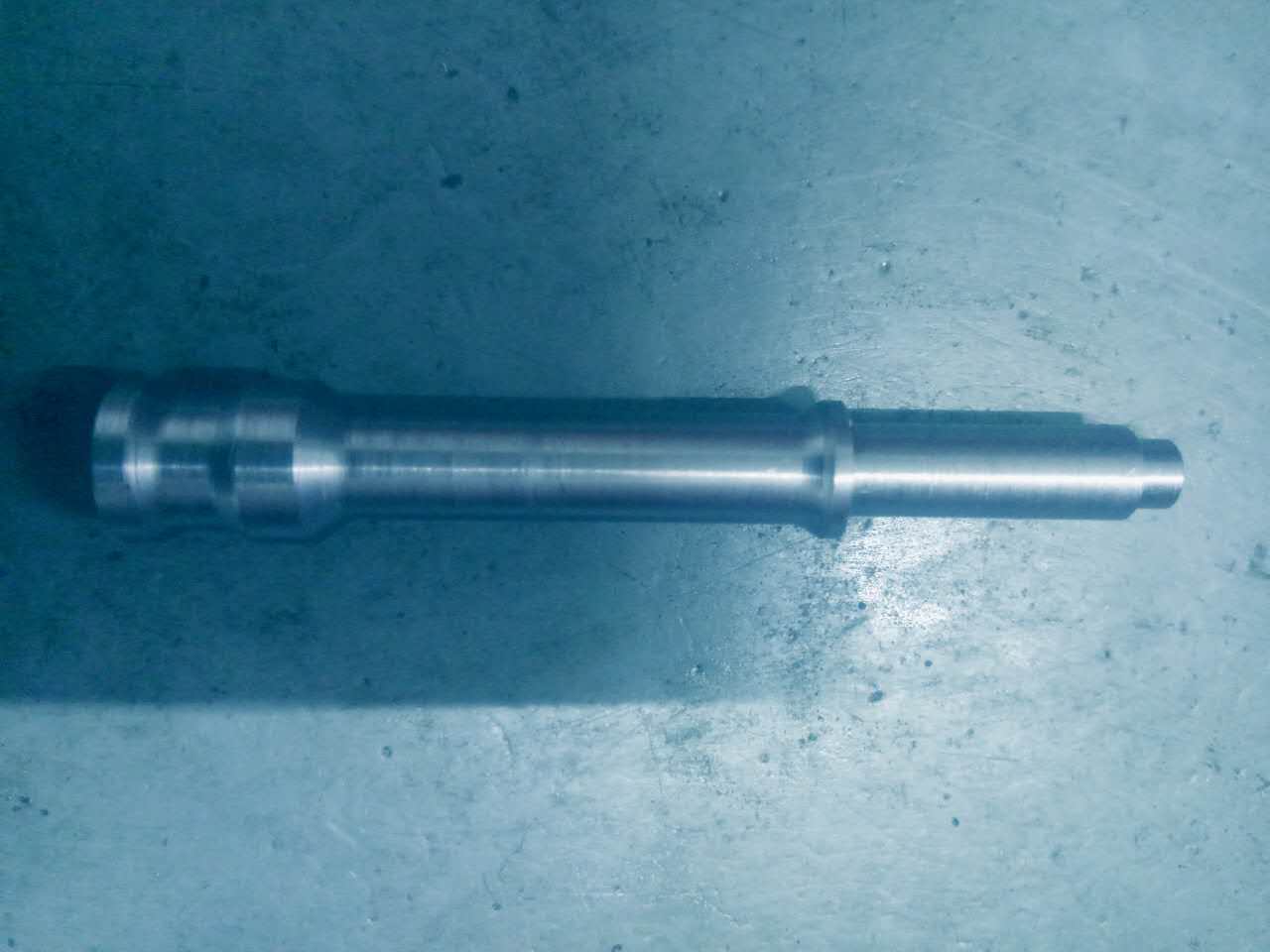 利（lì）用凱恩利36數控車床所做的樣（yàng）品