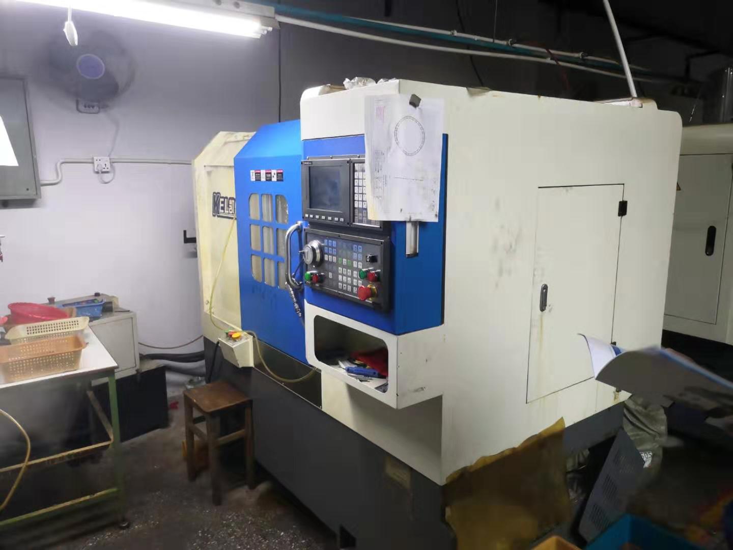 現在機器（qì）擺在一樓，總的（de）有六~七台機，六台機是中山凱恩利（lì）機械的。其中（zhōng）36機5台，46機1台（tái）